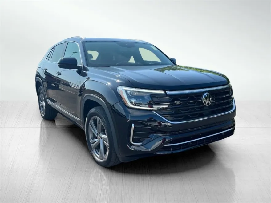 2024 Volkswagen Atlas Cross Sport SEL R-Line photo 1