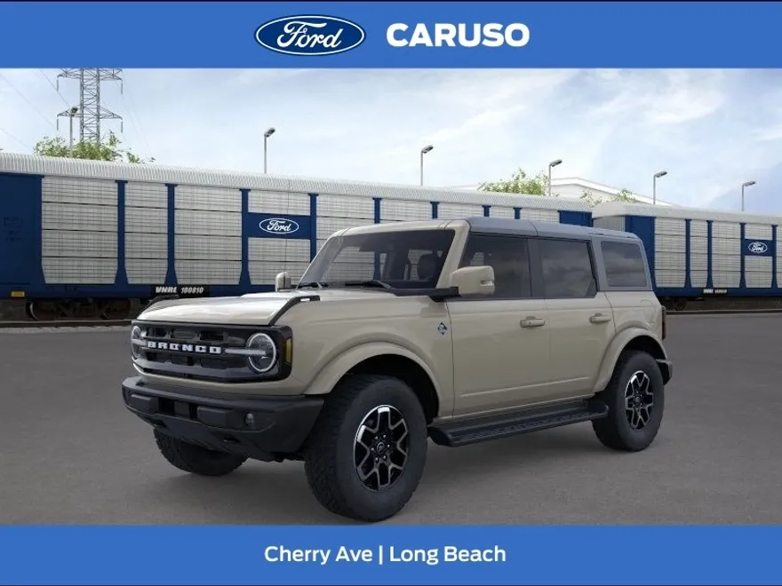 2025 Ford Bronco Outer Banks photo 1