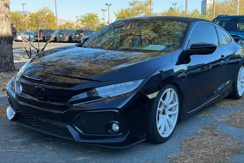 2017 Honda Civic Si photo 1