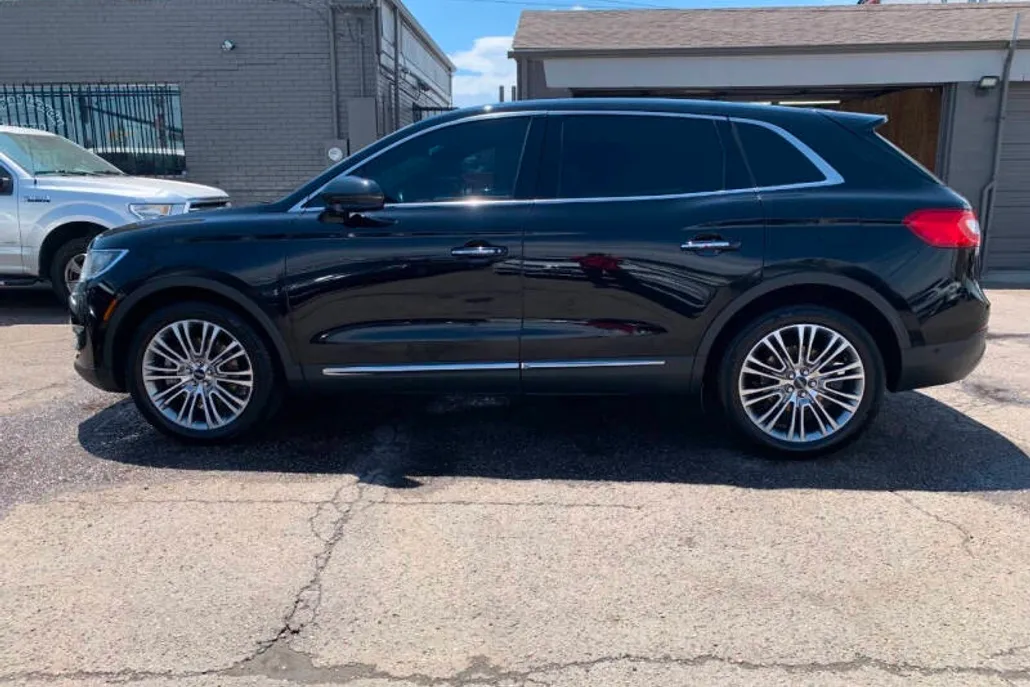 2016 Lincoln MKX Reserve photo 1