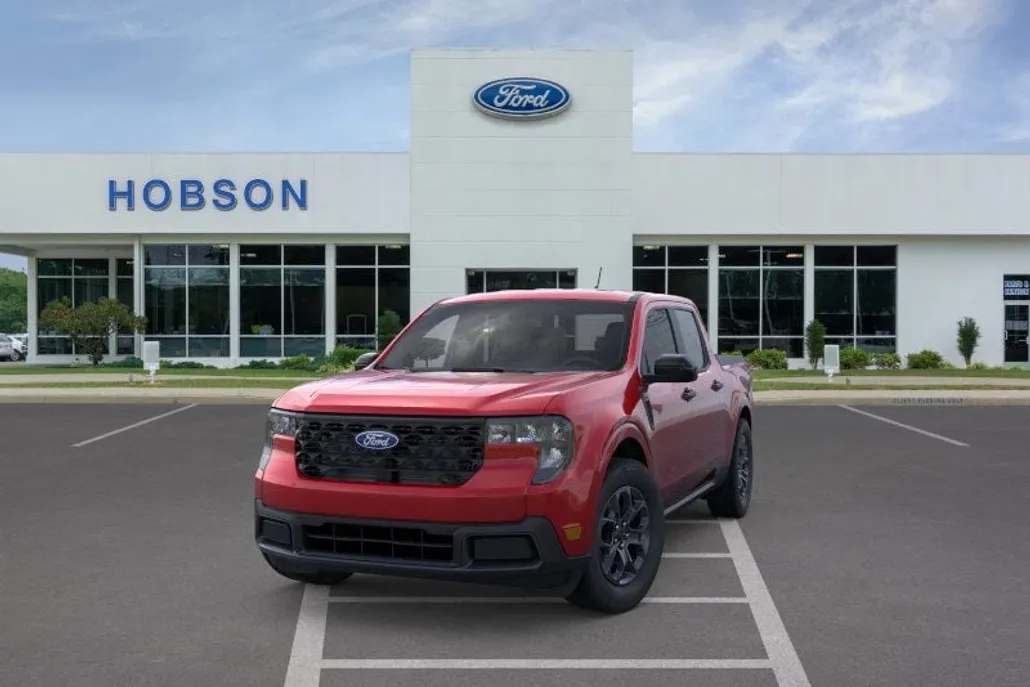 2025 Ford Maverick XLT photo 1