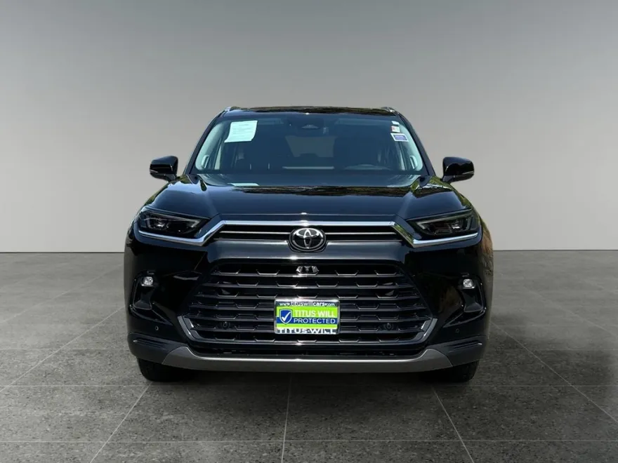 2024 Toyota Grand Highlander Platinum photo 1