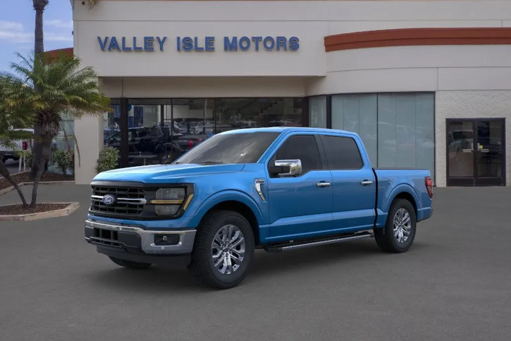 2025 Ford F-150 XLT photo 1