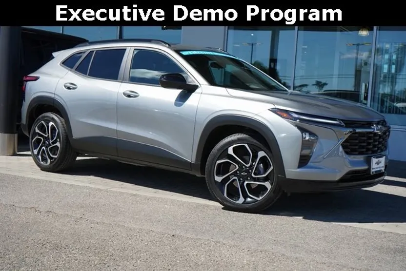2025 Chevrolet Trax photo 1