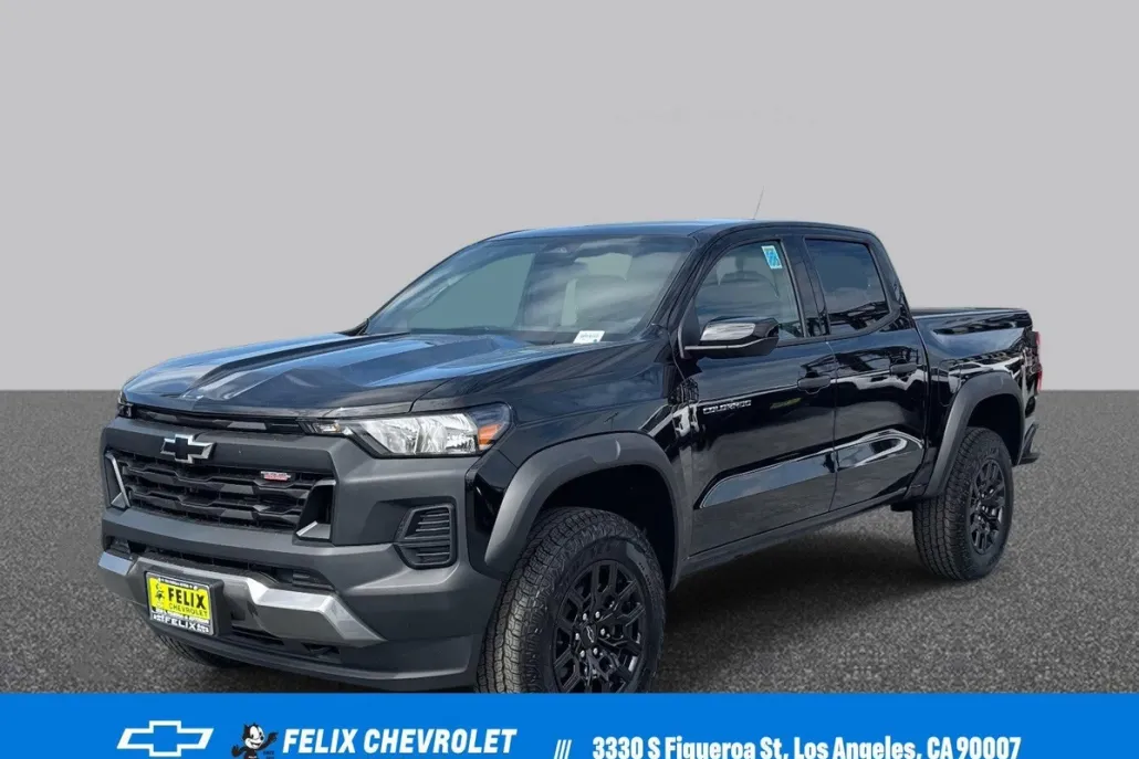 2026 Chevrolet Colorado Trail Boss photo 1