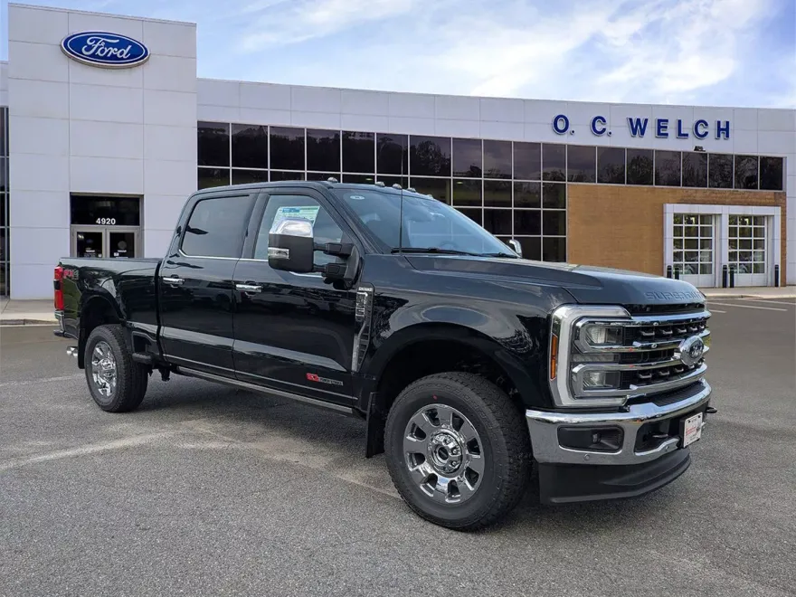 2025 Ford F-350 King Ranch photo 1