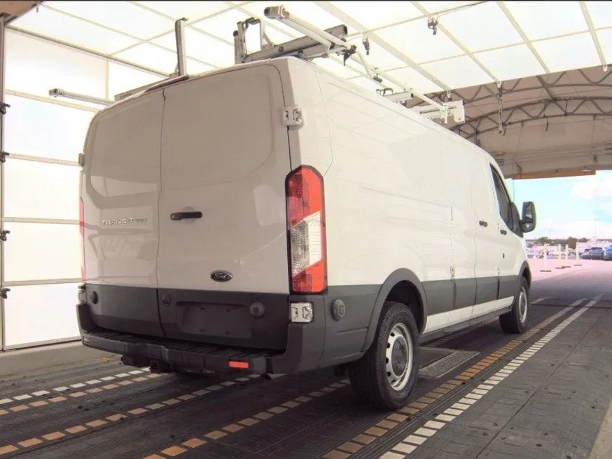 2019 Ford Transit Van photo 1