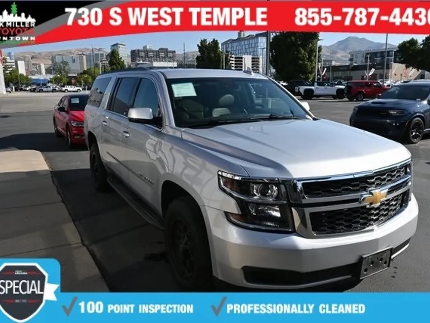 2019 Chevrolet Suburban LT photo 1