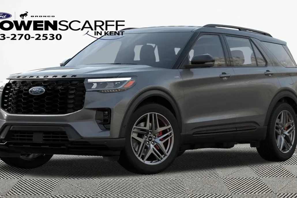 2025 Ford Explorer ST-Line photo 1