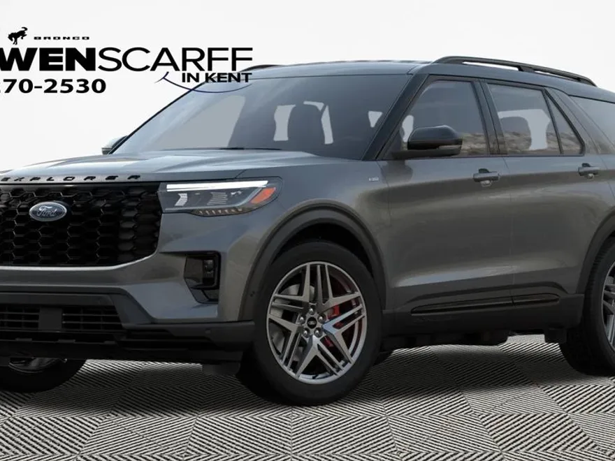 2025 Ford Explorer ST-Line photo 1