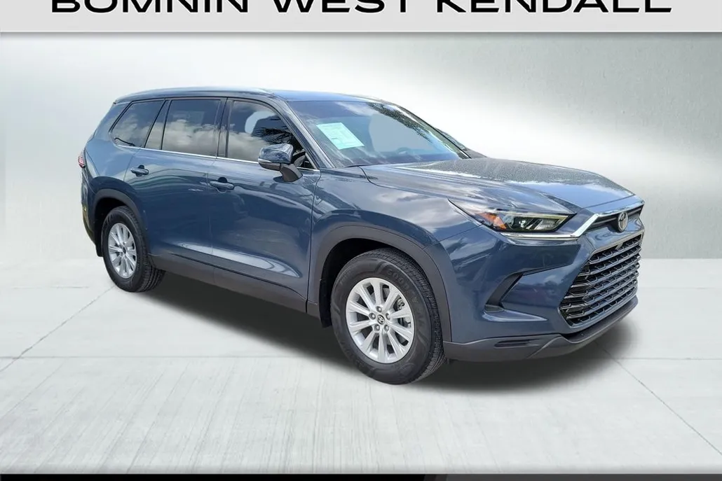 2025 Toyota Grand Highlander XLE photo 1