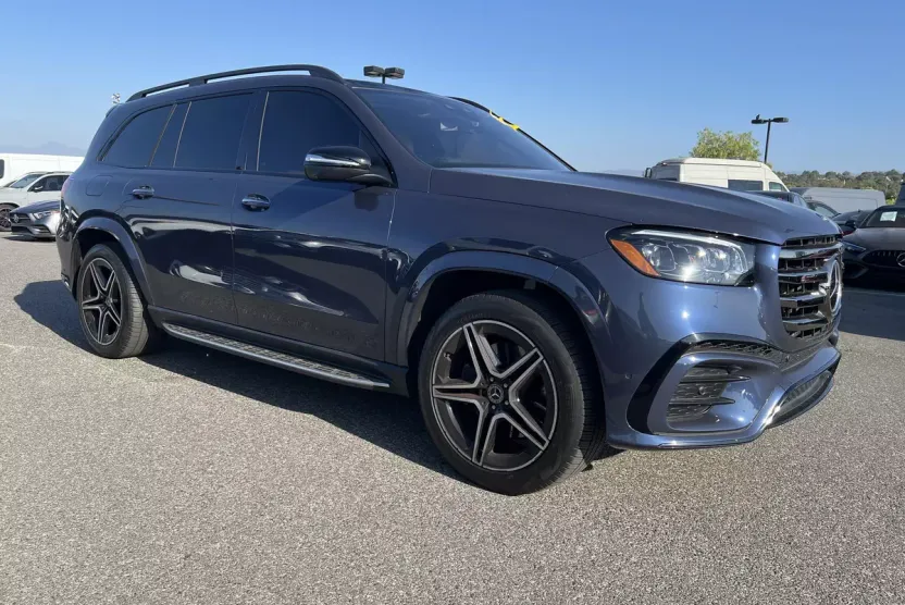 2024 Mercedes Benz GLS 450 photo 1