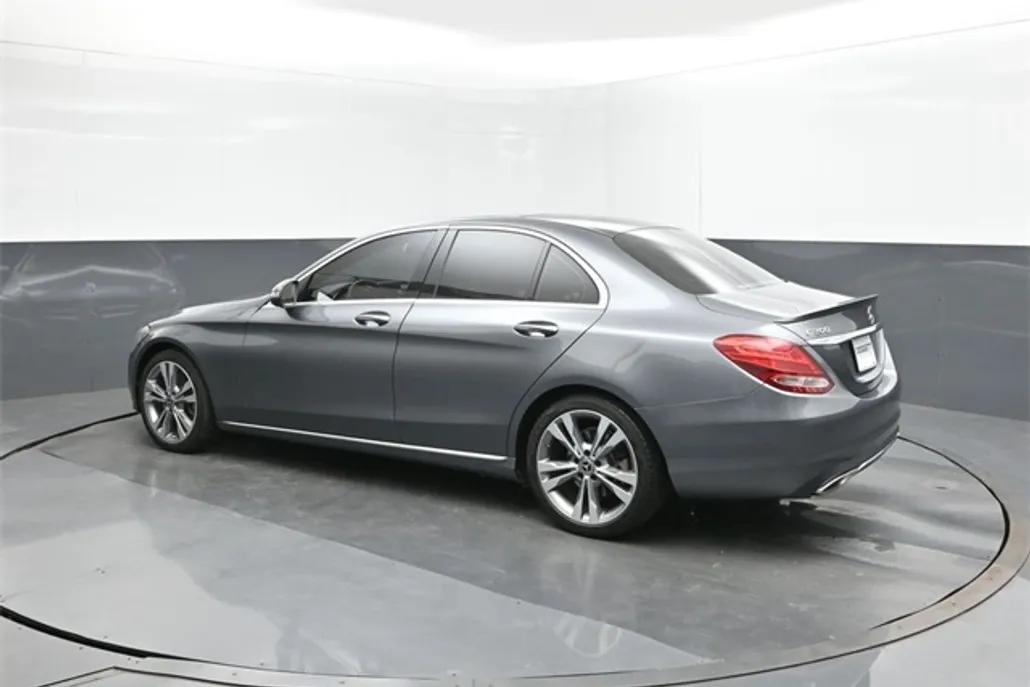2017 Mercedes Benz C 300 photo 1