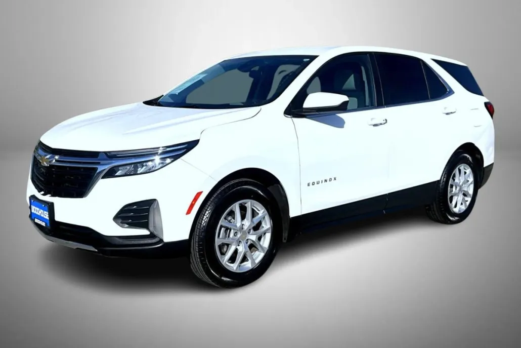 2023 Chevrolet Equinox LT photo 1