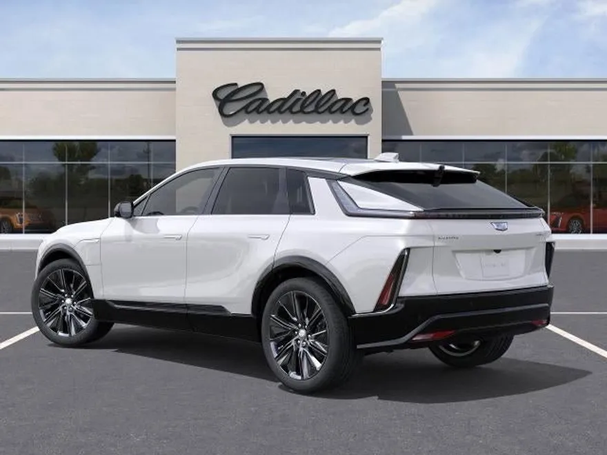 2024 Cadillac Lyriq Sport photo 1