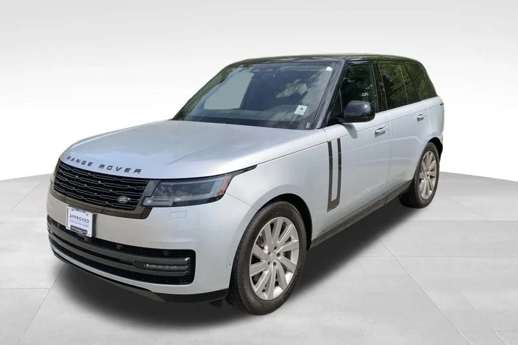 2024 Land Rover Range Rover SE photo 1