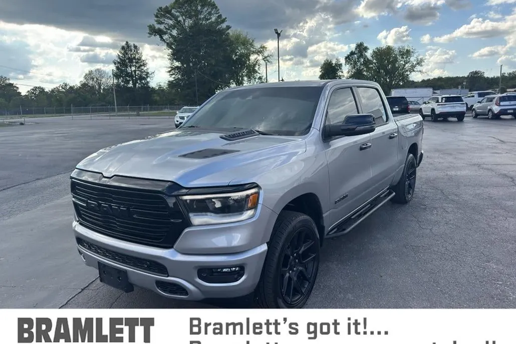 2024 Ram 1500 Laramie photo 1