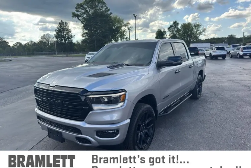 2024 Ram 1500 Laramie photo 1