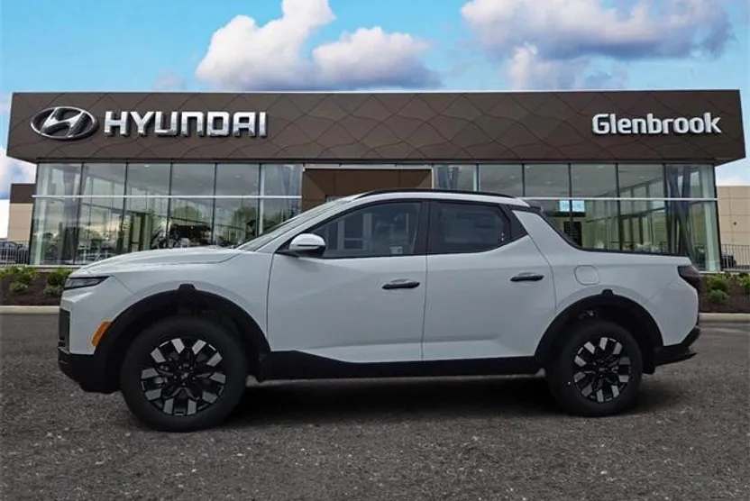 2025 Hyundai Santa Cruz SEL photo 1