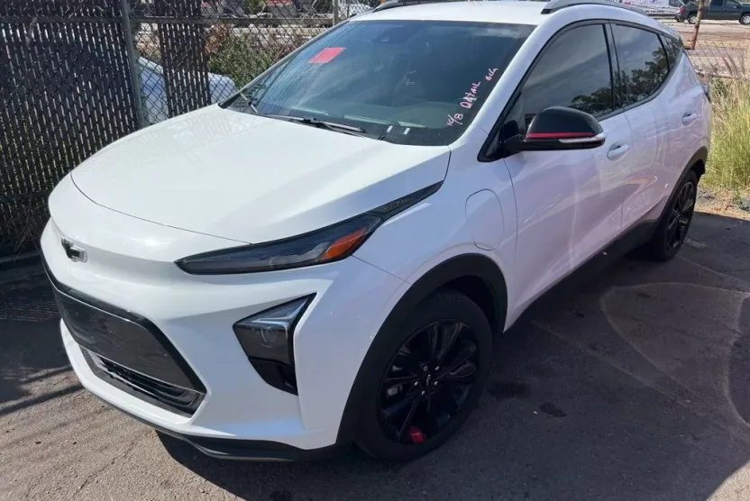 2023 Chevrolet Bolt EUV photo 1
