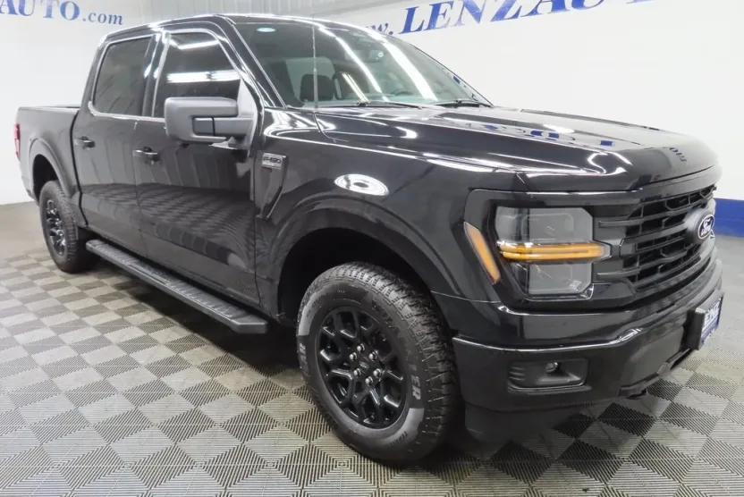 2024 Ford F-150 XLT photo 1
