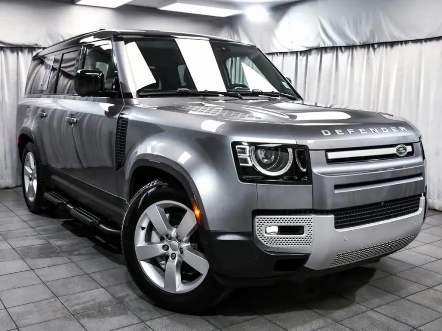 2024 Land Rover Defender 130 S photo 1