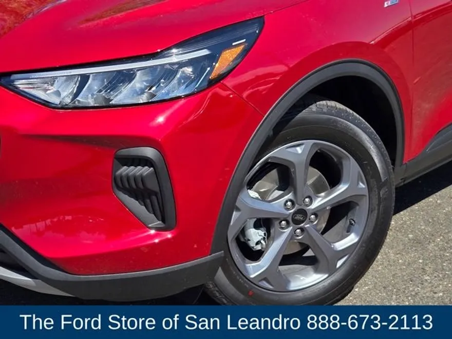 2025 Ford Escape Hybrid ST-Line photo 1
