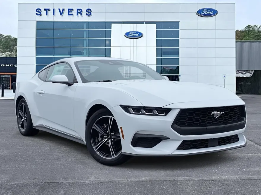 2025 Ford Mustang EcoBoost photo 1