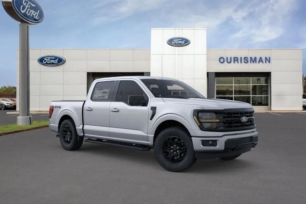 2025 Ford F-150 XLT photo 1