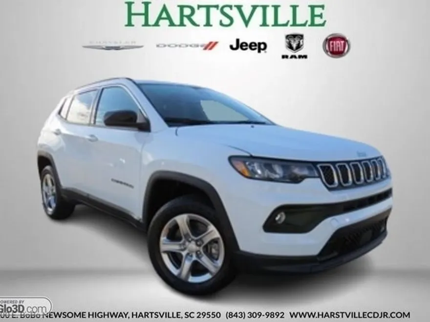 2024 Jeep Compass Latitude photo 1