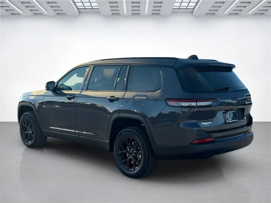 2025 Jeep Grand Cherokee Altitude X photo 1