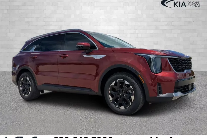 2025 Kia Sorento S photo 1