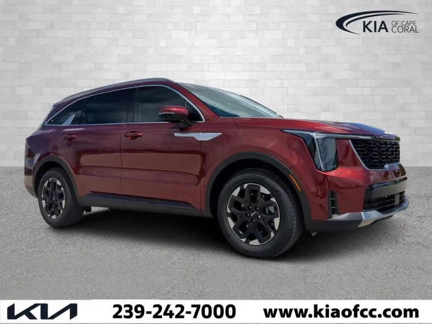 2025 Kia Sorento S photo 1