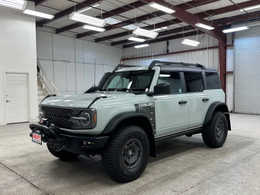 2024 Ford Bronco Everglades photo 1