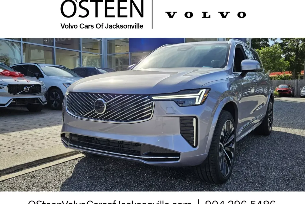 2026 Volvo XC90 Plus photo 1