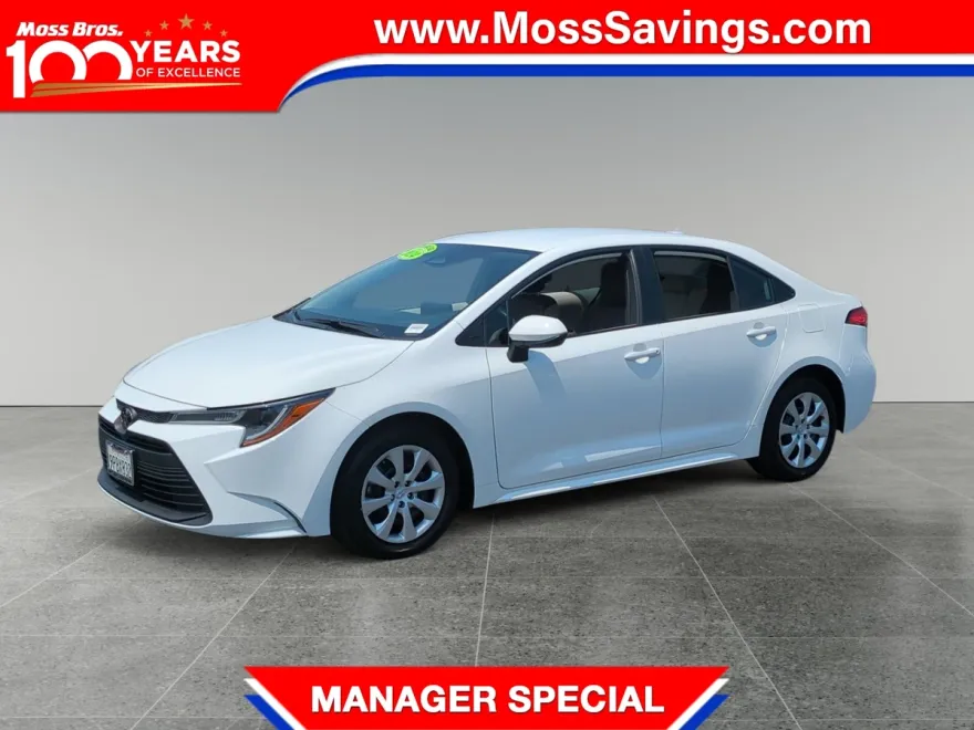 2024 Toyota Corolla LE photo 1