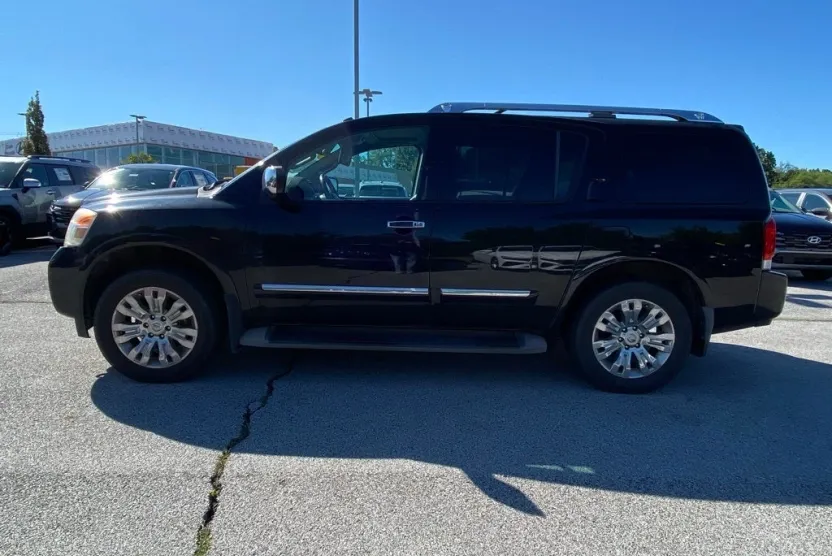 2015 Nissan Armada Platinum photo 1