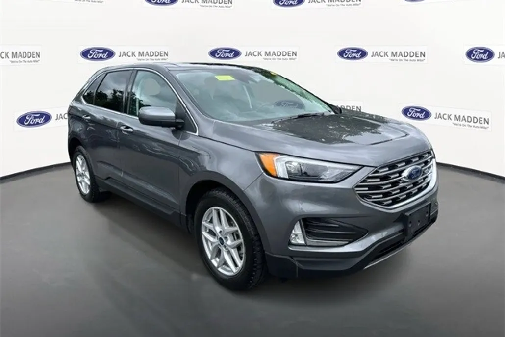 2022 Ford Edge SEL photo 1