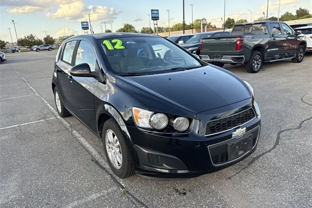 2012 Chevrolet Sonic LS photo 1