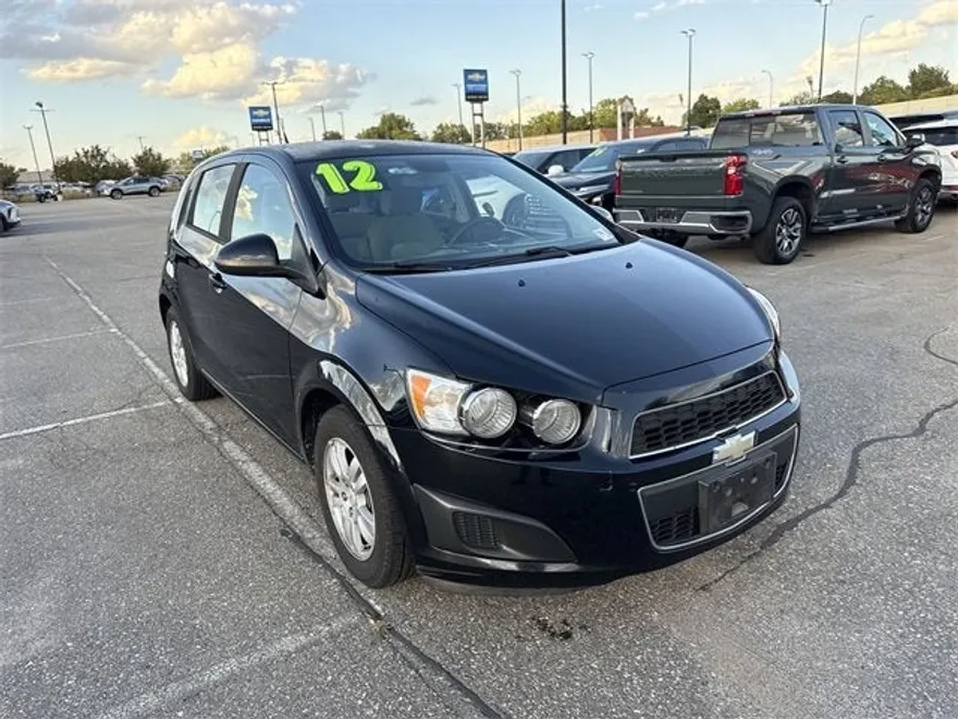 2012 Chevrolet Sonic LS photo 1