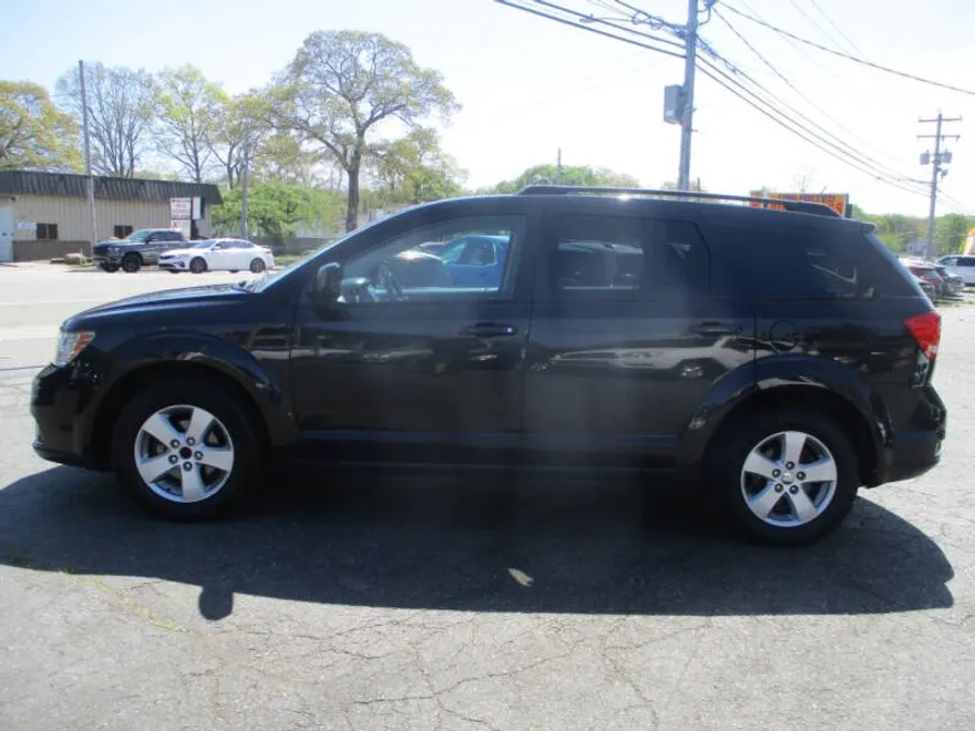 2012 Dodge Journey SXT photo 1