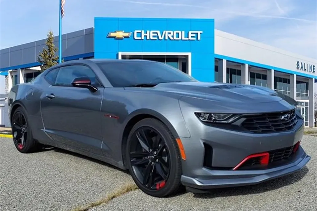 2022 Chevrolet Camaro LT1 photo 1