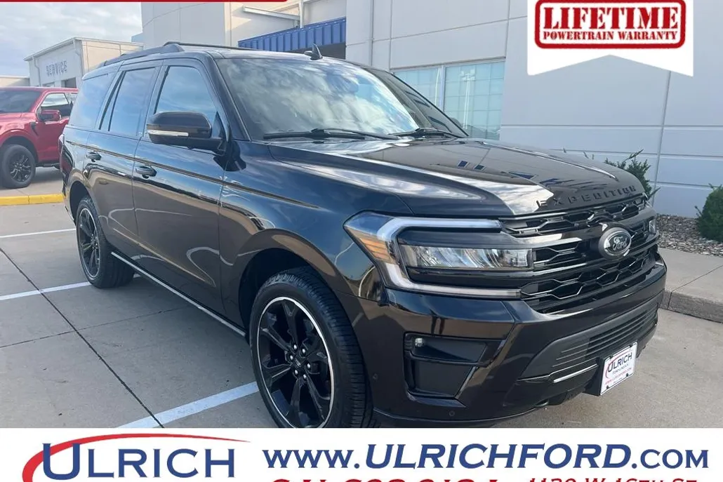2022 Ford Expedition Limited photo 1