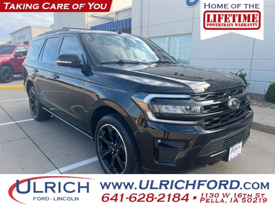 2022 Ford Expedition Limited photo 1