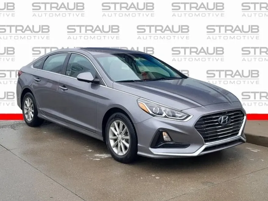 2019 Hyundai Sonata SE photo 1