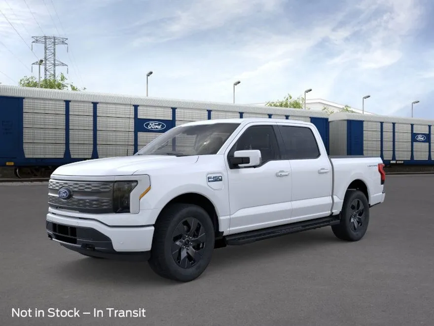 2025 Ford F-150 Lightning Lariat photo 1