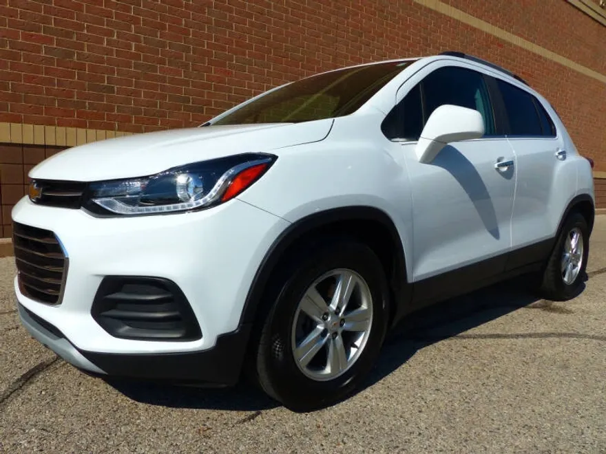 2020 Chevrolet Trax LT photo 1