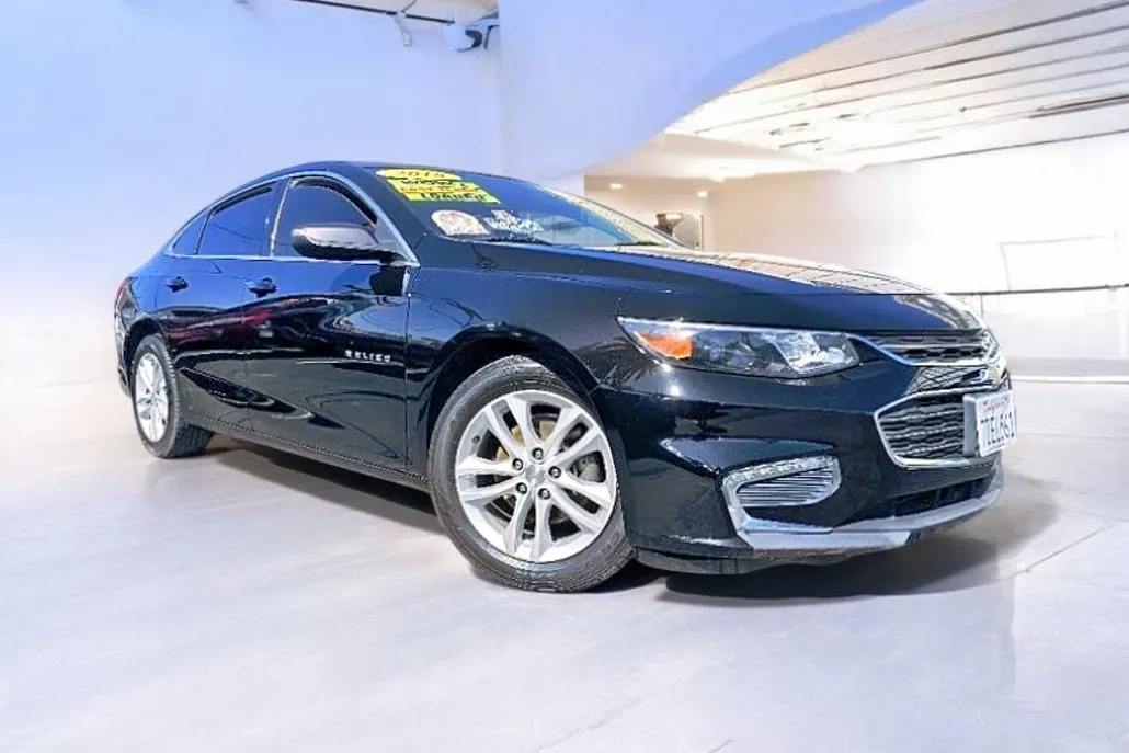 2018 Chevrolet Malibu 1LT photo 1