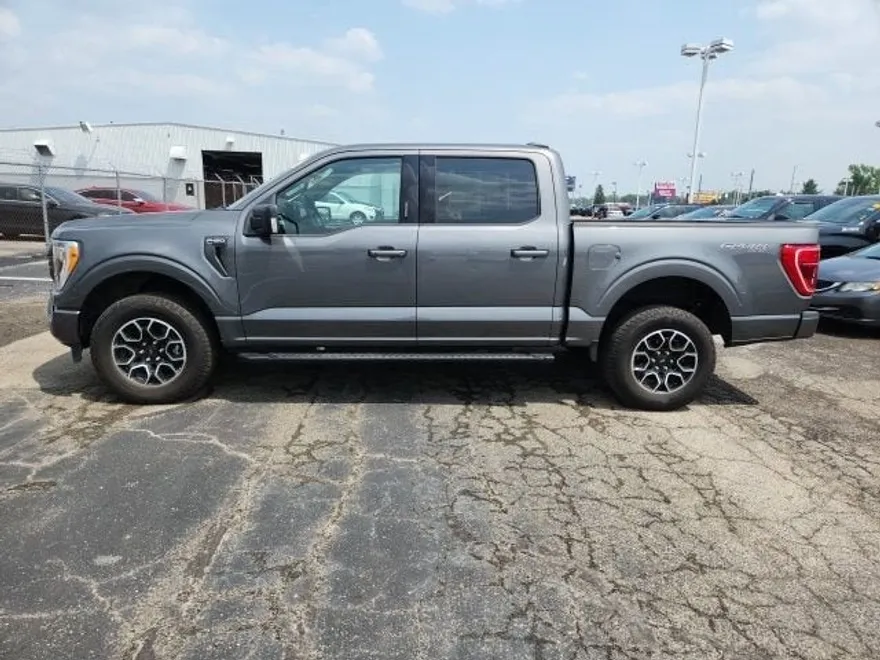 2023 Ford F-150 XL photo 1