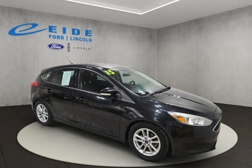 2015 Ford Focus SE photo 1